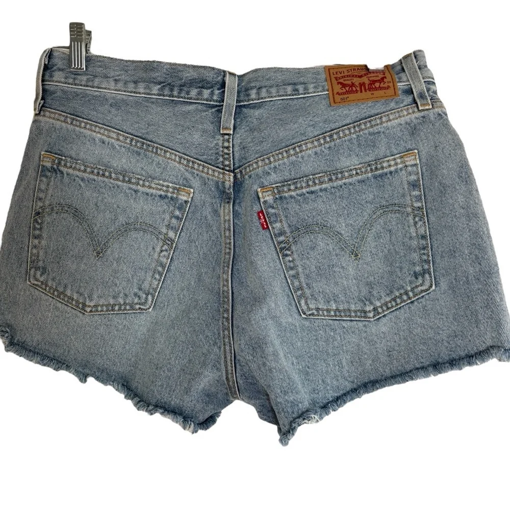 LEVI’s 501 Button Fly Classic Cutoff Denim Shorts Size 31 — SUMMER STAPLE!!!